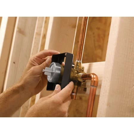 Delta Universal Mixing Rough-In Valve with PEX Crimp Inlets and Universal 1/2" Outlets 8 Delta Universal Mixing Rough-In Valve with PEX Crimp Inlets and Universal 1/2" Outlets - Image 6